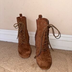 Brown 4.5in Heeled Boots Size 7